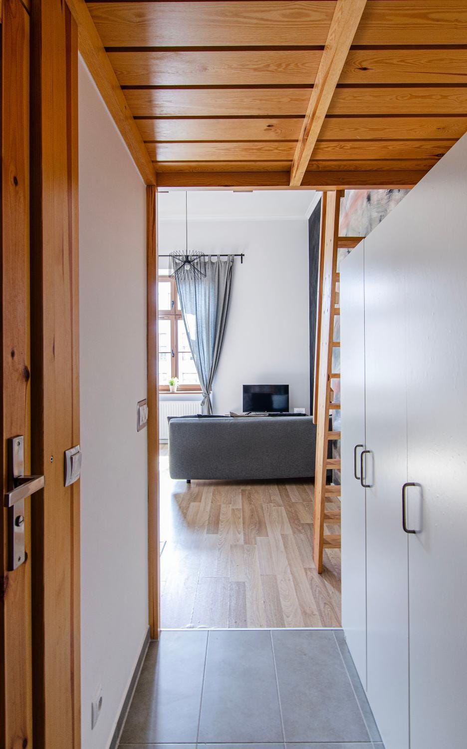 Old Town Apartment 38- Free Wifi, 24h check-in, Parking Apartment in Wroclaw