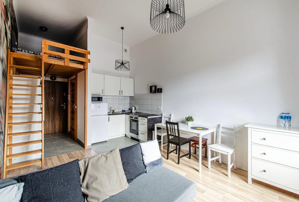 Old Town Apartment 38- Free Wifi, 24h check-in, Parking Apartment in Wroclaw