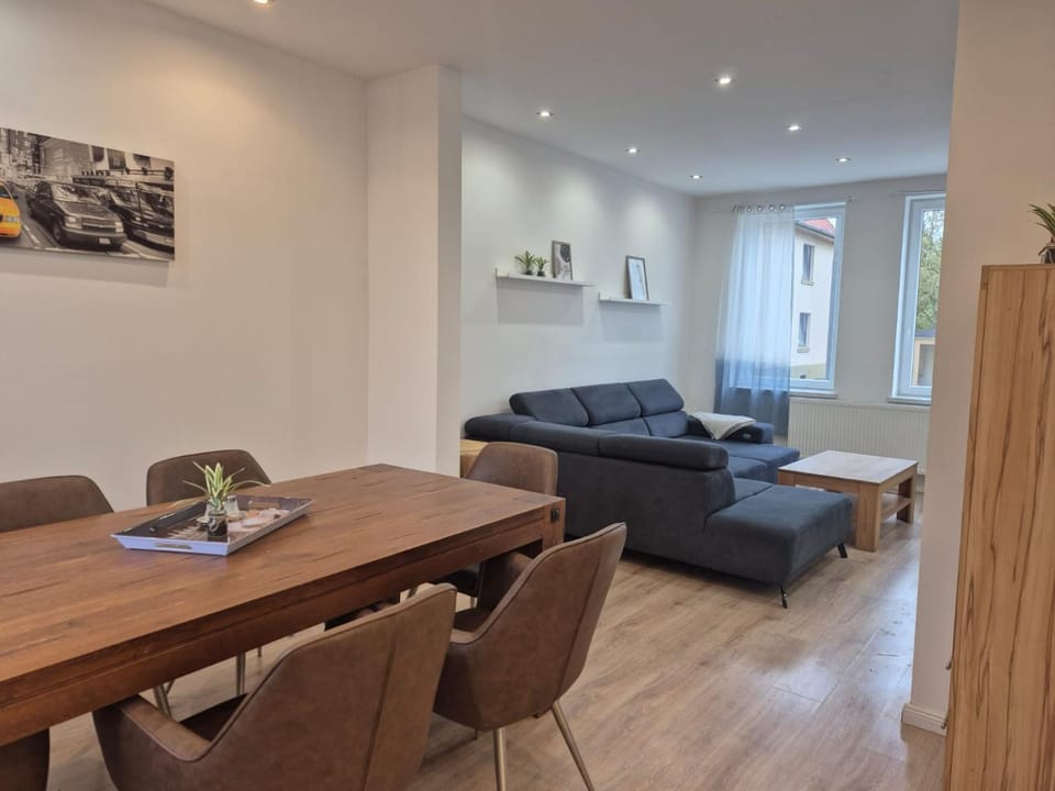 Living room, Seating area, Dining area