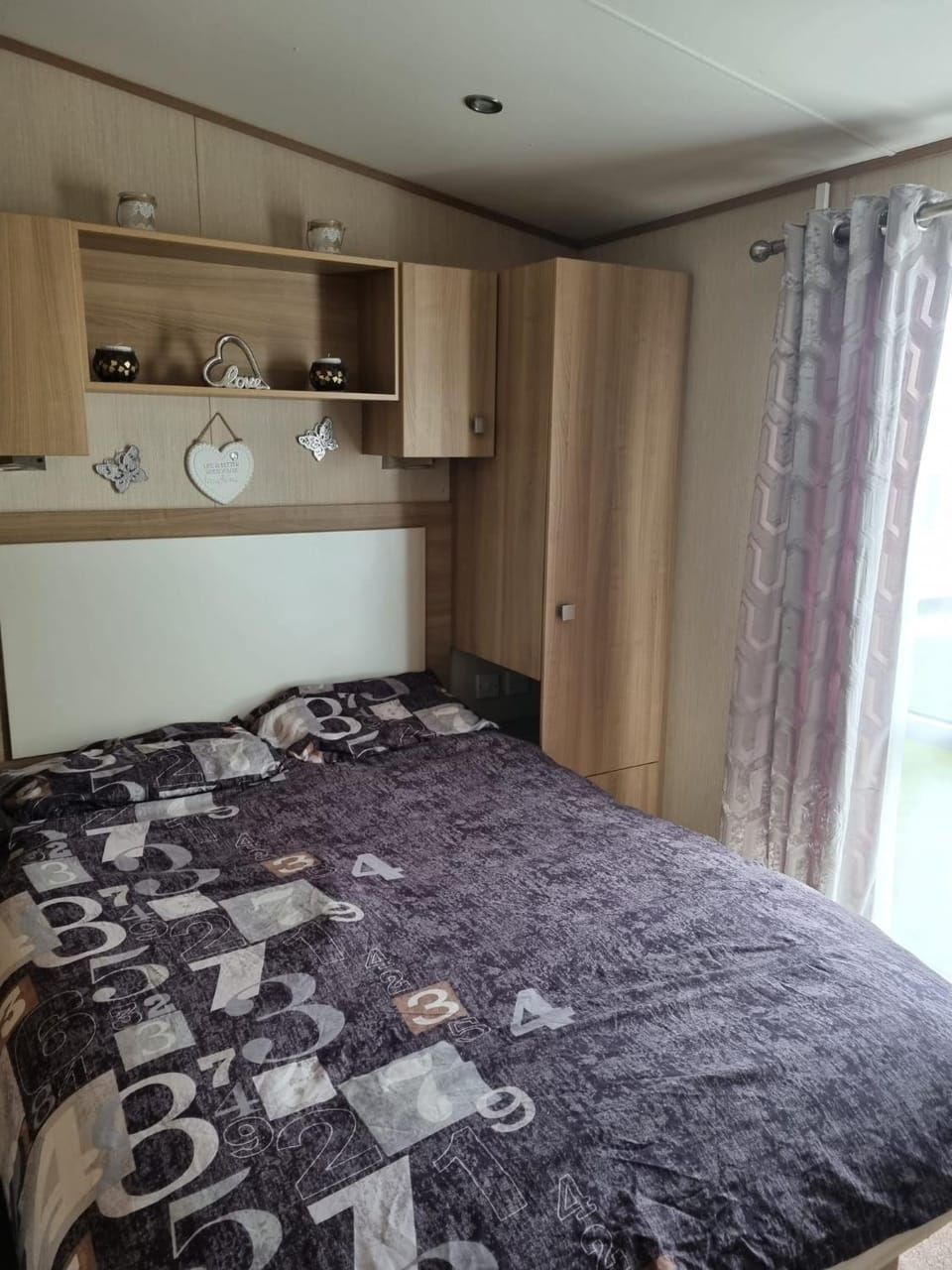 Bedroom, wardrobe