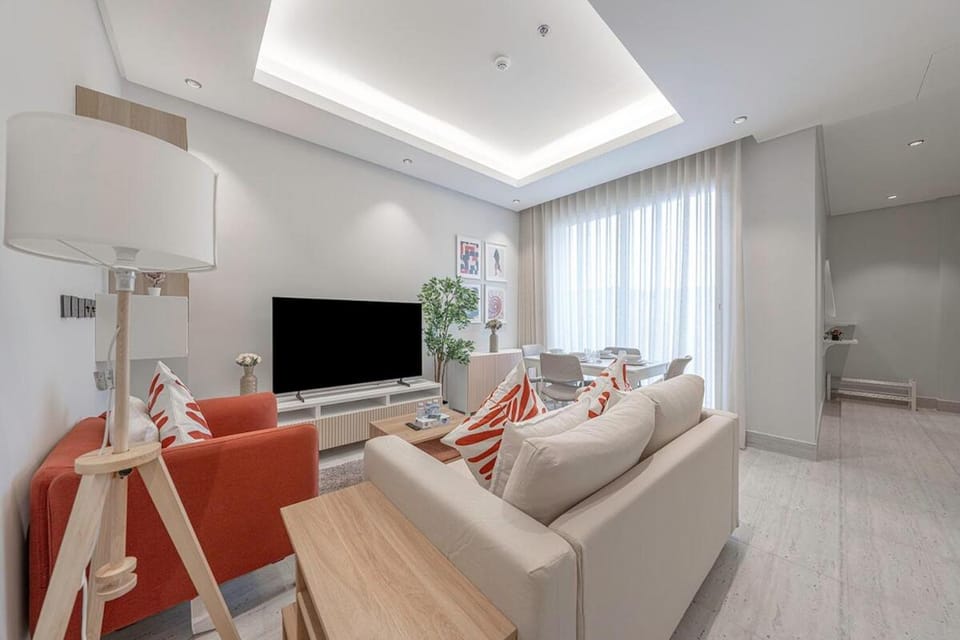 Communal lounge/ TV room, TV and multimedia, Living room, Seating area, Evening entertainment