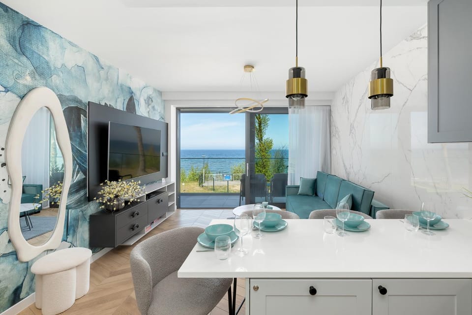 Natural landscape, TV and multimedia, Kitchen or kitchenette, Living room, Seating area, Dining area, Sea view