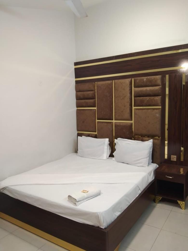 Ayan Stay Inn Hotel in Pakistan