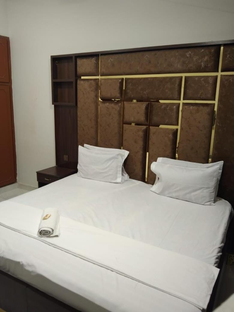 Ayan Stay Inn Hotel in Pakistan