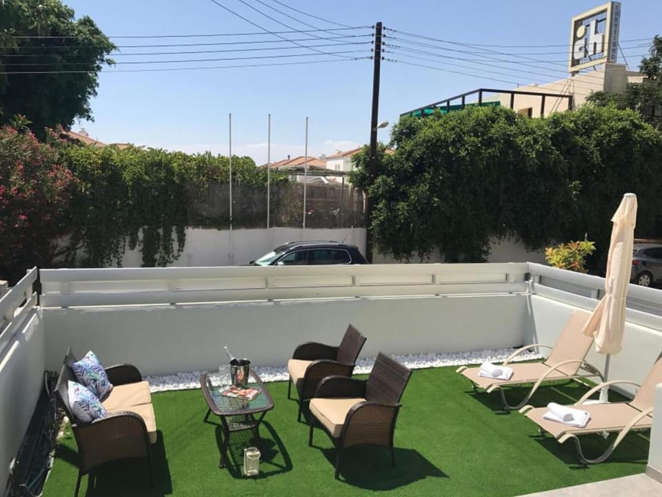 Patio, Garden, Garden view