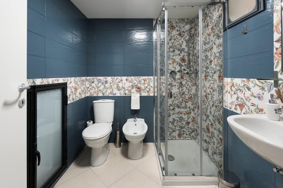 Shower, Toilet, Bathroom, bidet