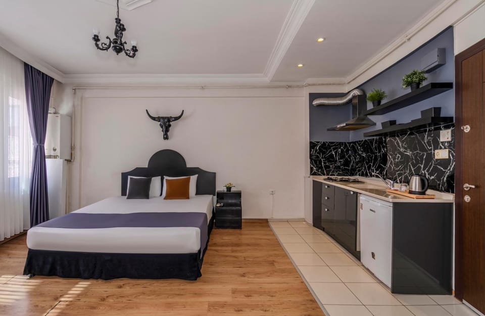 Bed, Kitchen or kitchenette, Photo of the whole room
