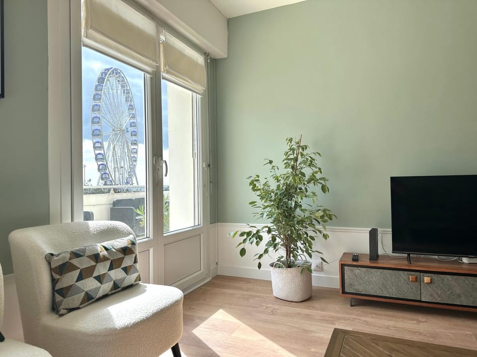 TV and multimedia, View (from property/room), Living room