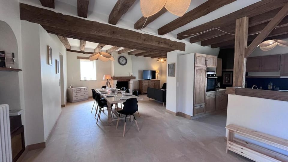 Gite l'Escapade- 8 people- Near castles-2 hours 15 minutes from Paris House in Centre-Val de Loire
