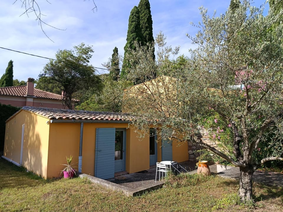 Maisonnette dans un parc du 18ème House in Aix-en-Provence