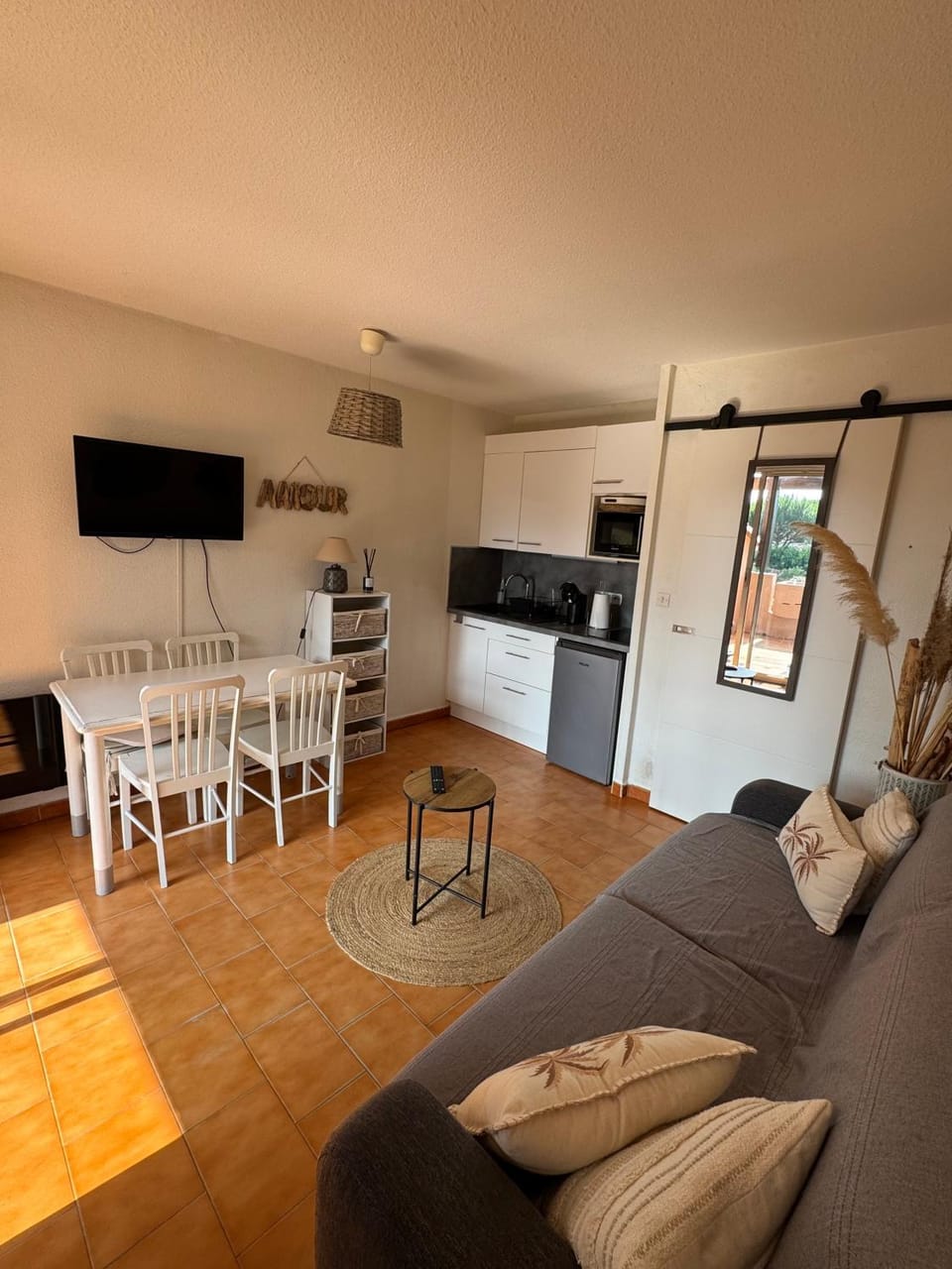 Studio vue mer panoramique, accès plage, piscine Apartment in Sainte-Maxime