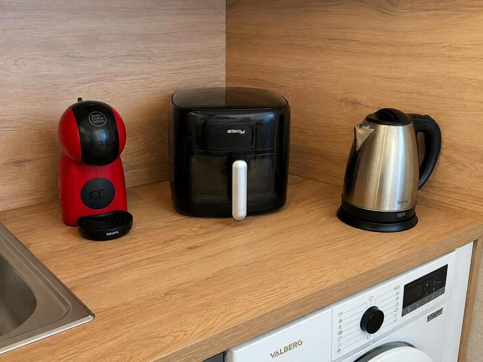 Coffee/tea facilities, kitchen