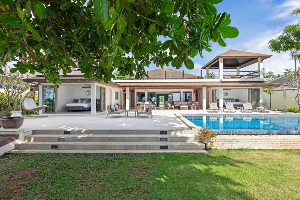 Property building, Patio, Garden, Swimming pool