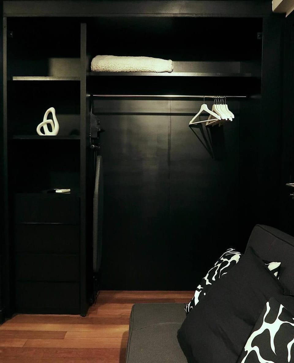 Bedroom, wardrobe