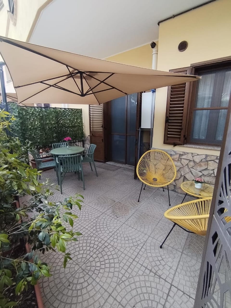 Inner courtyard view