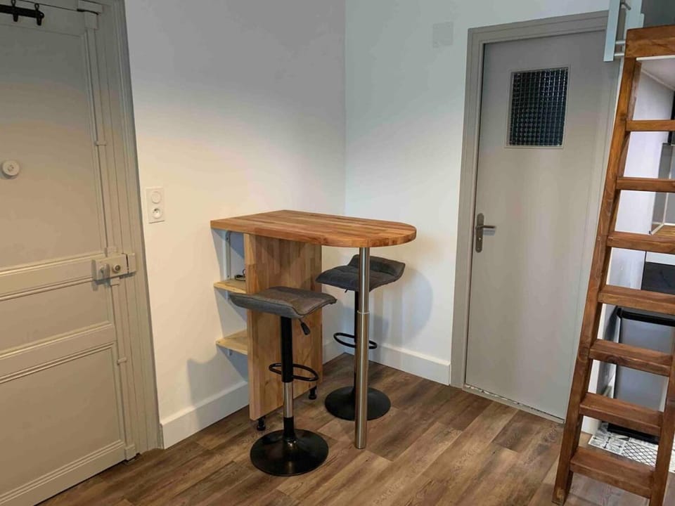 Charmant studio à 400 m de la plage ST ENOGAT Apartment in Dinard