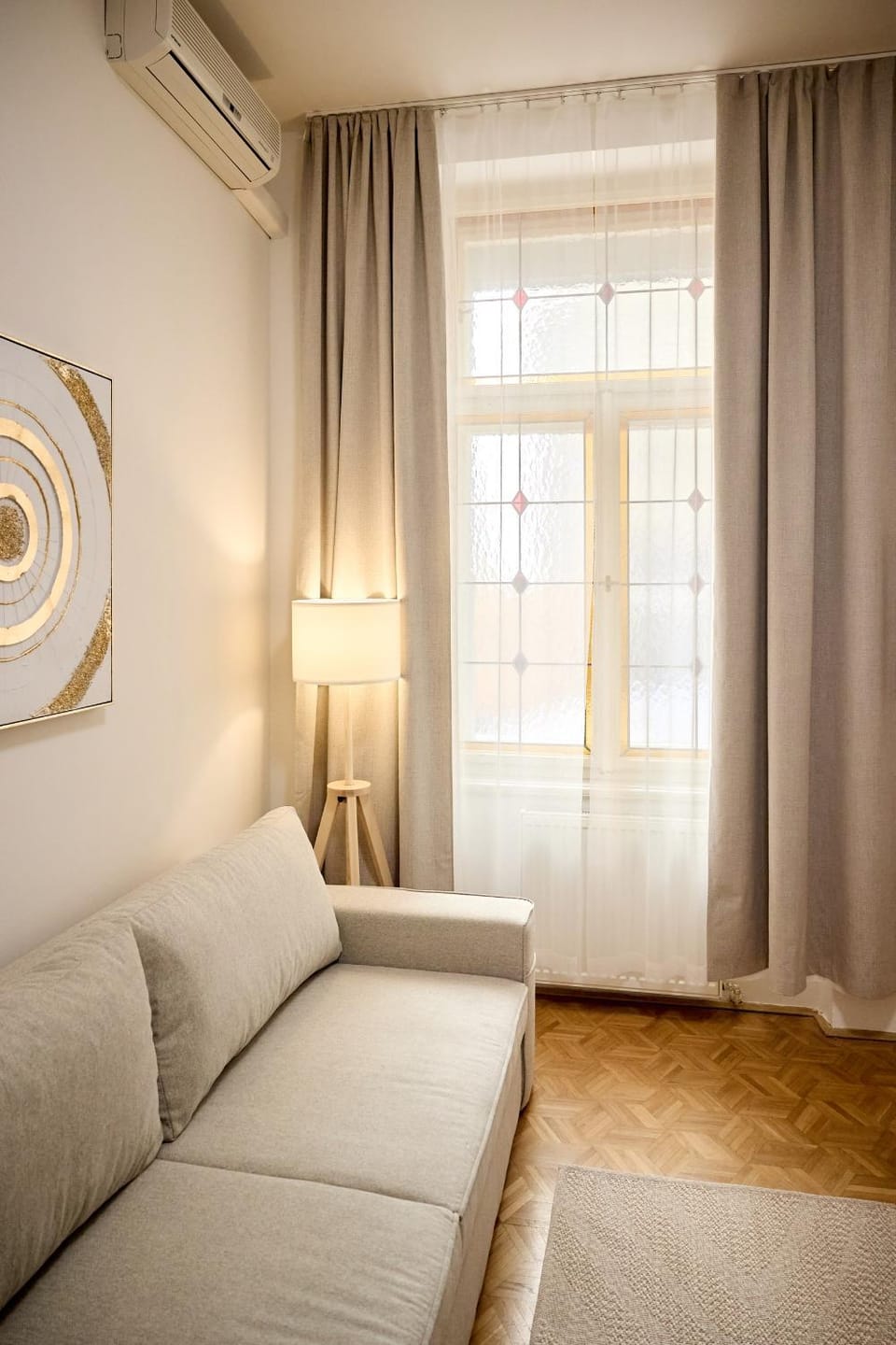 Living room, air conditioner
