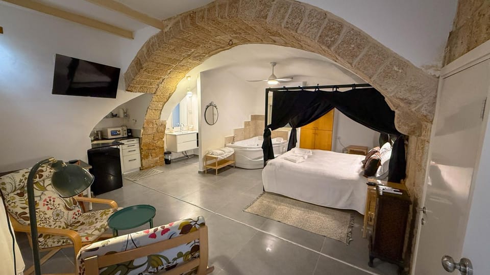 Living room, Bedroom