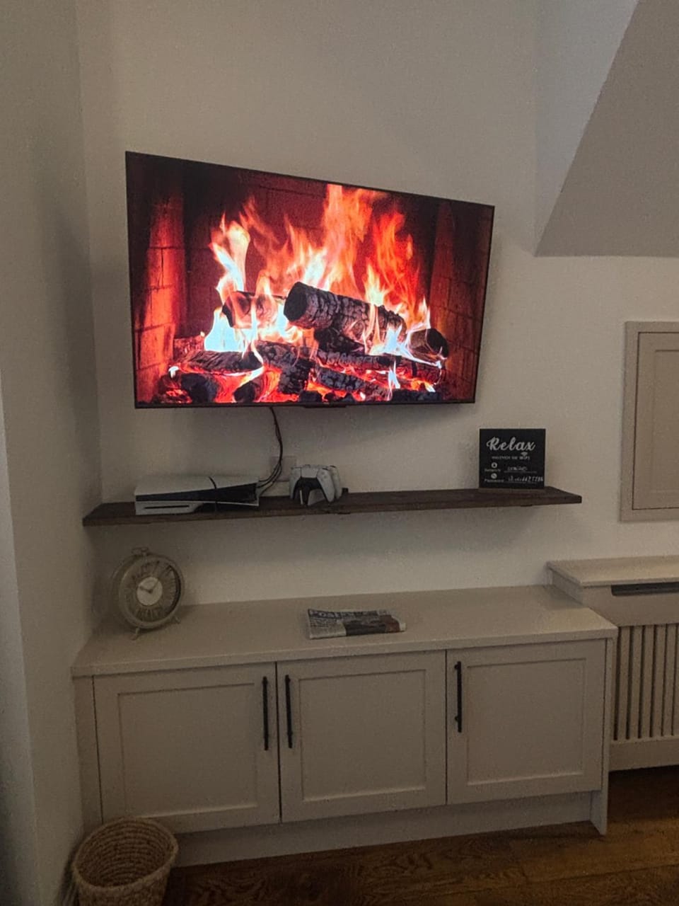 Twenty 7 - Modern & Spacious Townhouse House in County Clare