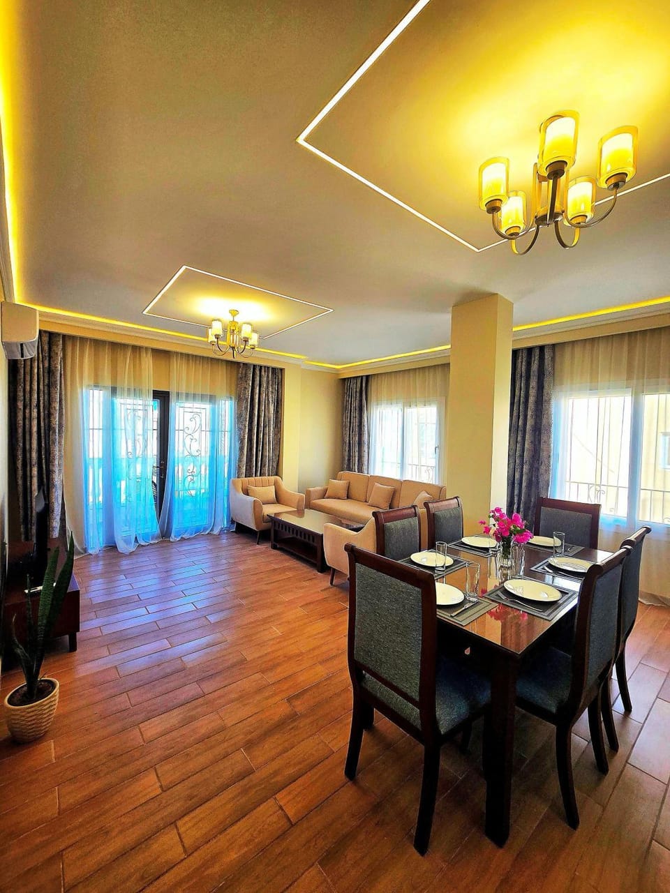 Living room, Seating area, Dining area
