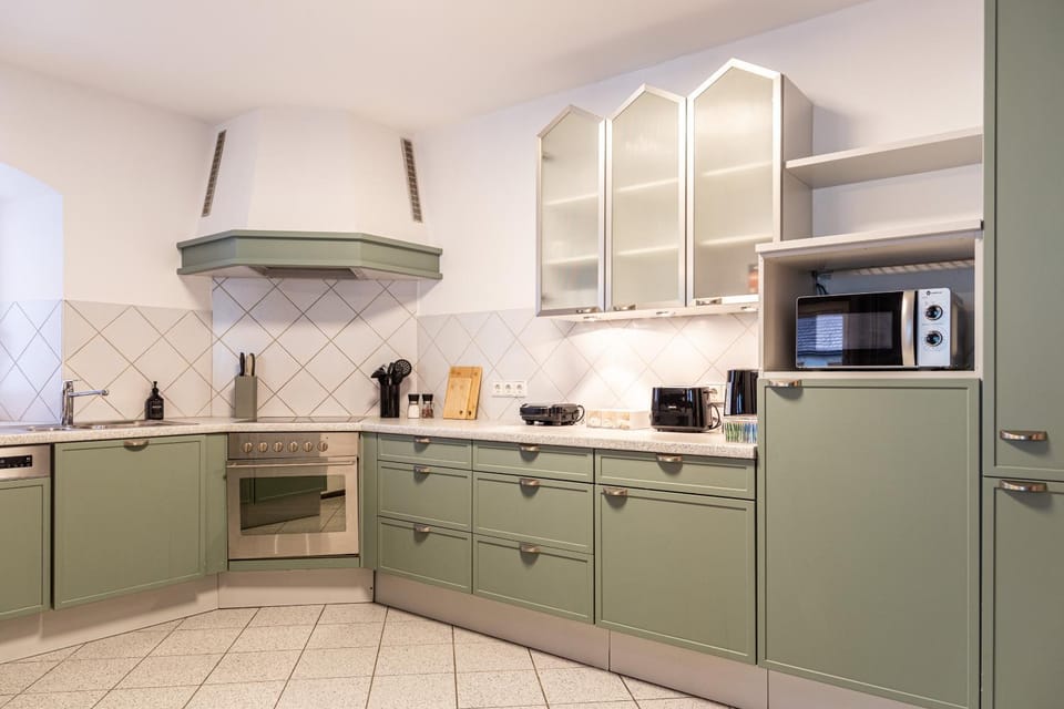 Kitchen or kitchenette, dishwasher, oven, pet friendly, stove, kitchen