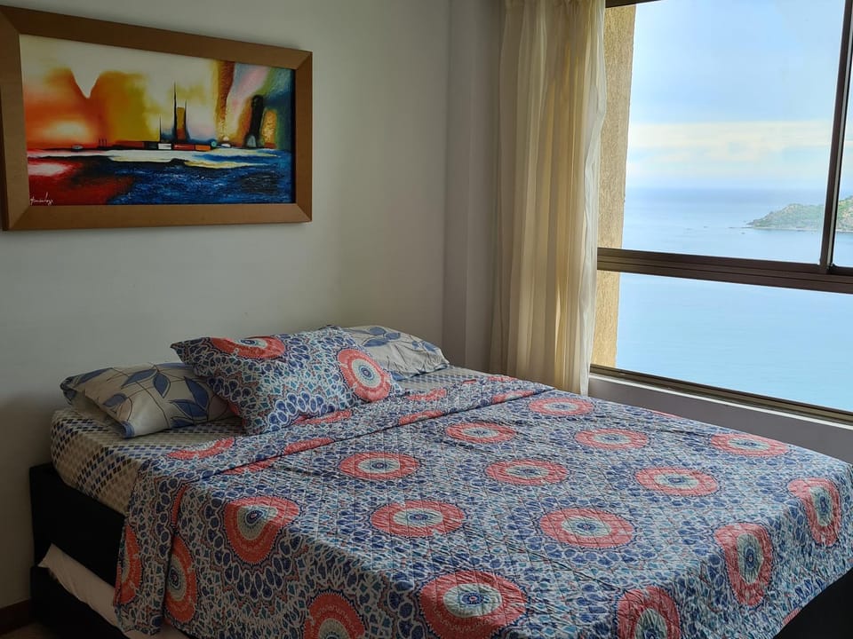 Bed, Photo of the whole room, Bedroom, Sea view