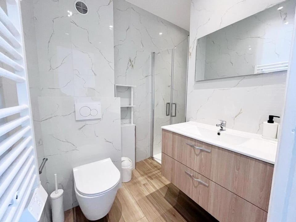 RF113 - 3P Appartement Cosy et Lumineux Apartment in Nice