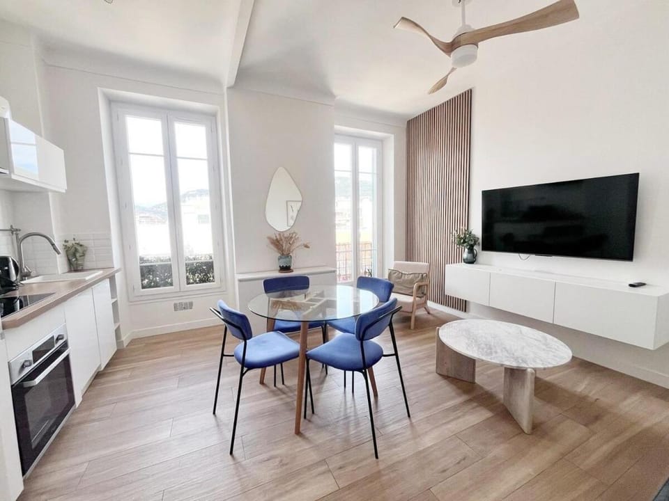 RF113 - 3P Appartement Cosy et Lumineux Apartment in Nice