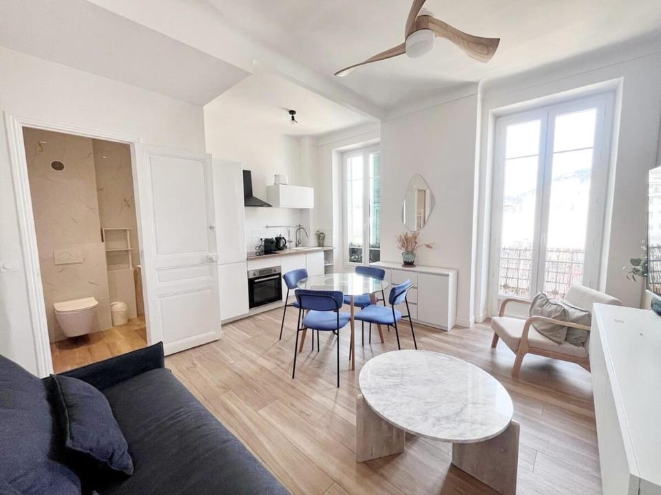 RF113 - 3P Appartement Cosy et Lumineux Apartment in Nice