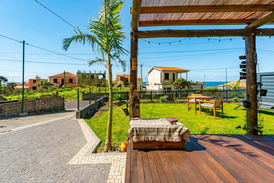 Garden, Sea view