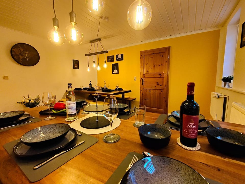 Food close-up, Dining area, Food, Lunch, Dinner