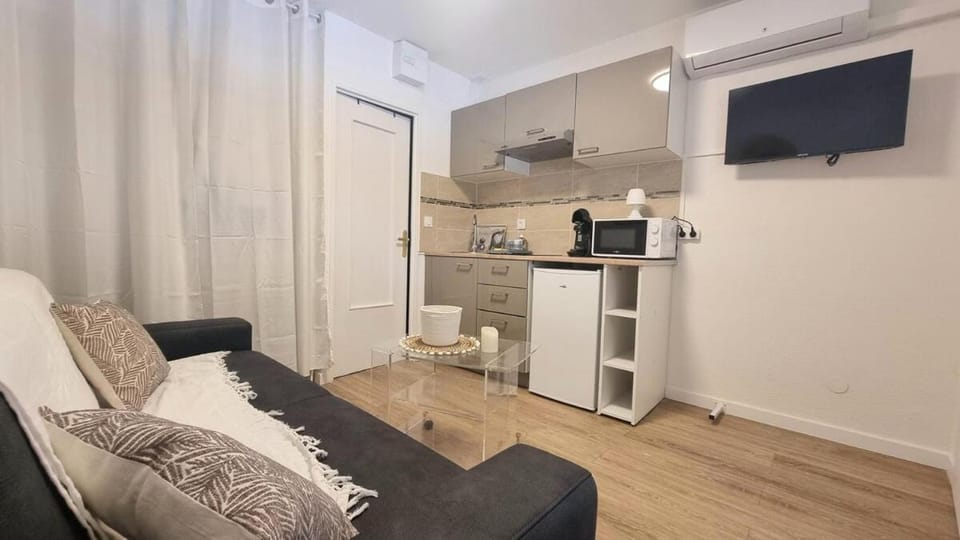 Chez K&D Studio Zen 2 Apartment in Saint-Raphael