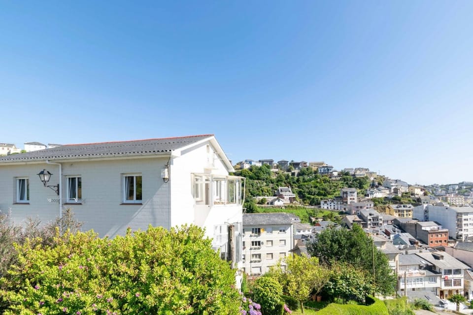 Neighbourhood, Natural landscape