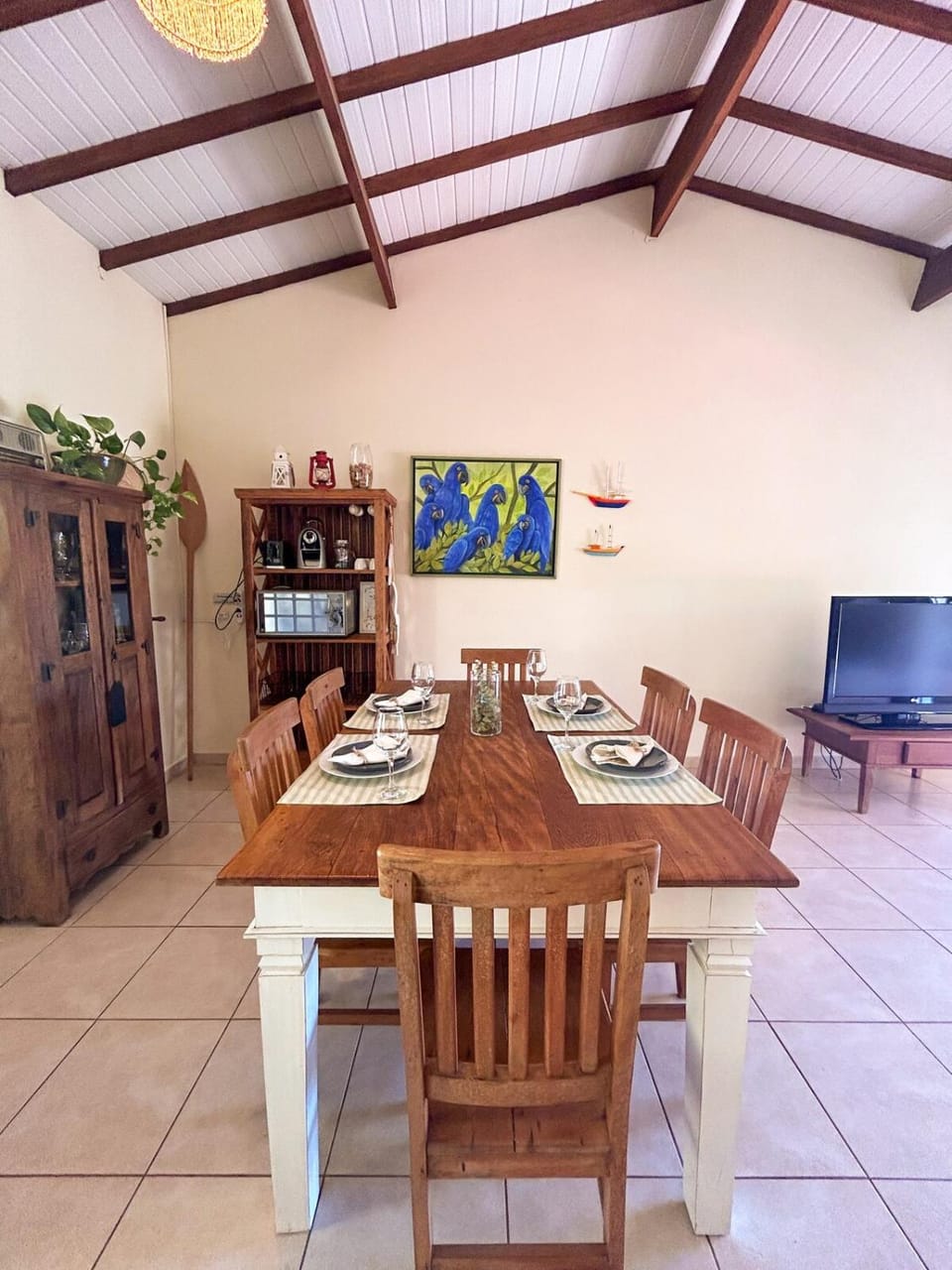 Living room, Dining area