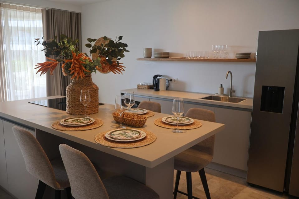 ONE Mambo Number 12 Beach Apartment Apartment in Willemstad