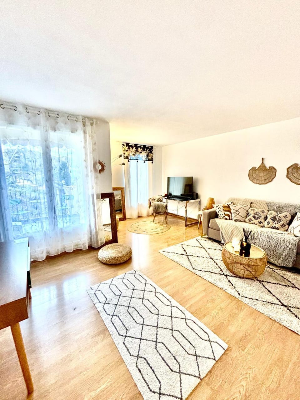 TV and multimedia, Living room, Seating area