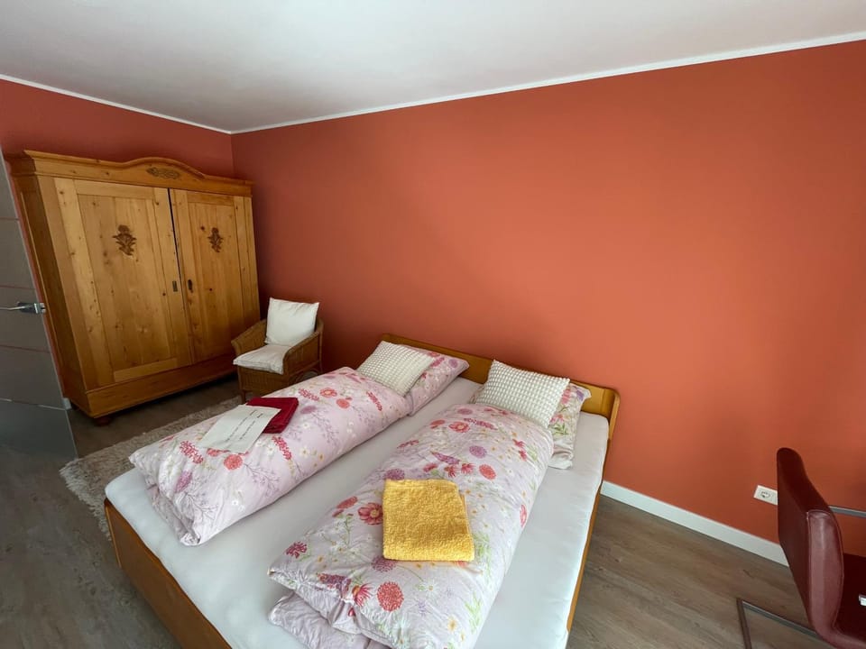 Zwei Zimmer, Küche, Bad Bed and Breakfast in North Rhine-Westphalia