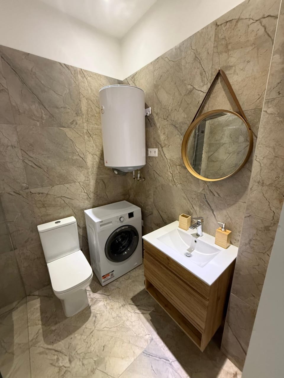 Toilet, Bathroom, washing machine
