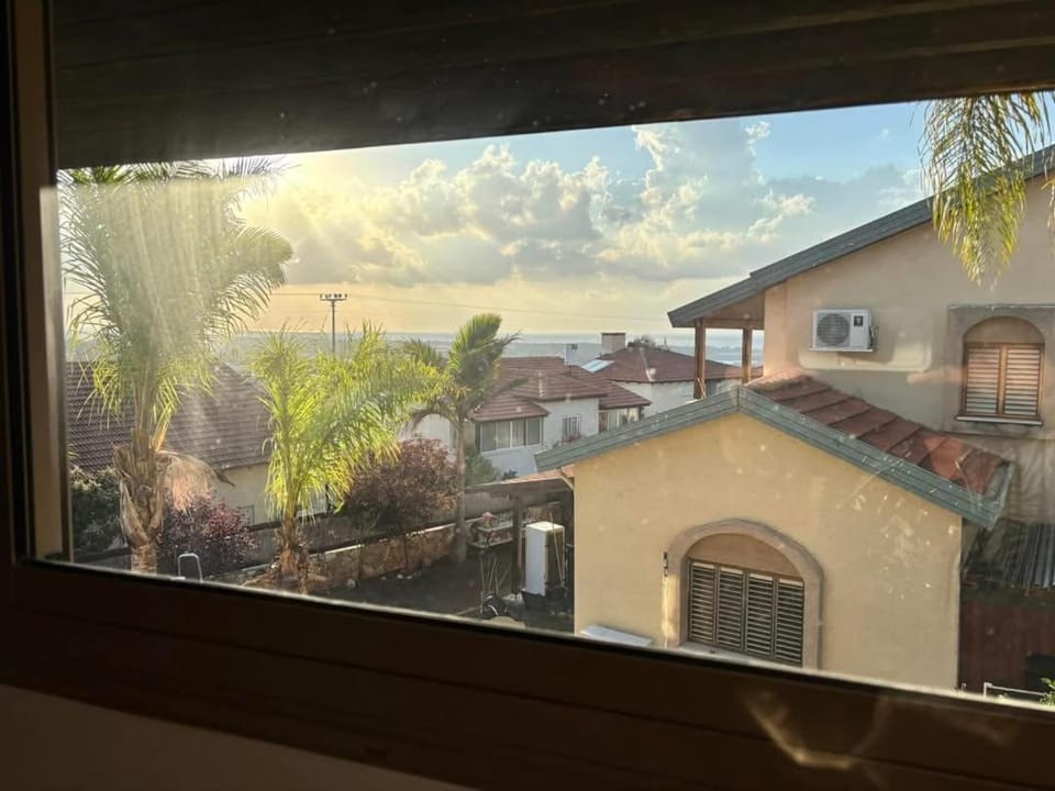 מול ההר Apartment in North District