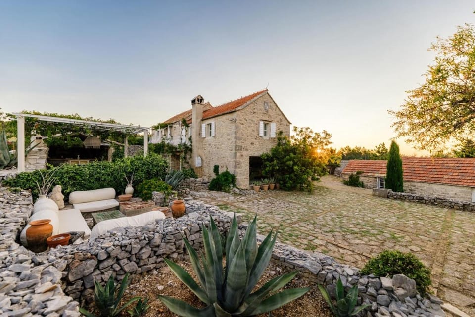 Sea View Villa Dvori Sv. Jurja Villa in Dubrovnik-Neretva County