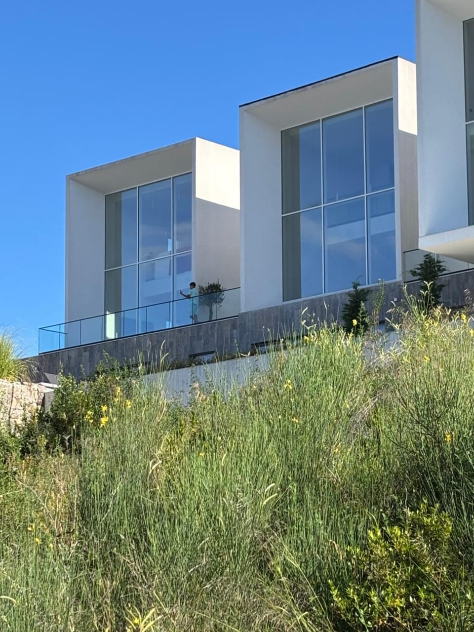 Property building, Day