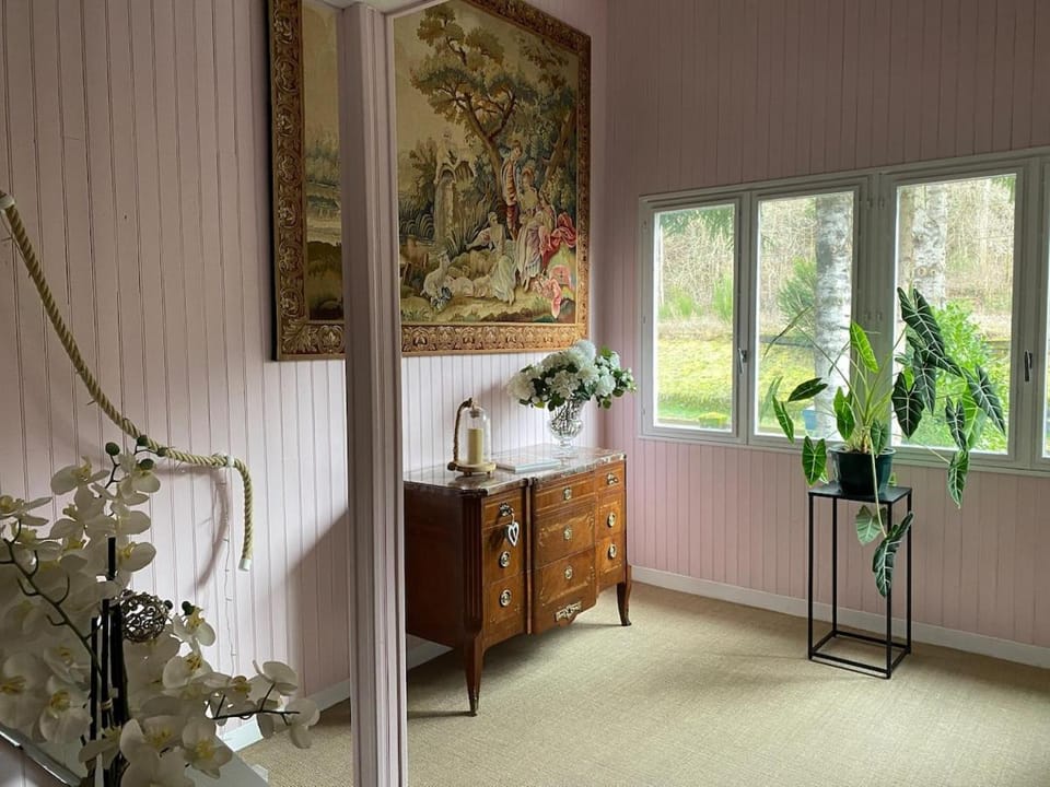 Moulin Grand, entire accommodation, 2br park river House in Nouvelle-Aquitaine
