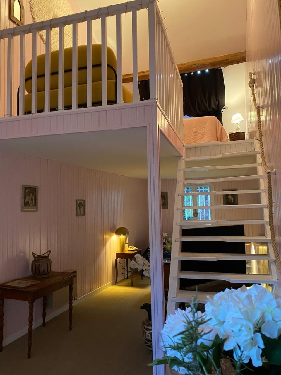 Moulin Grand, entire accommodation, 2br park river House in Nouvelle-Aquitaine