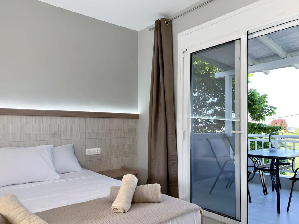 Marias Apartments Hotel in Halkidiki