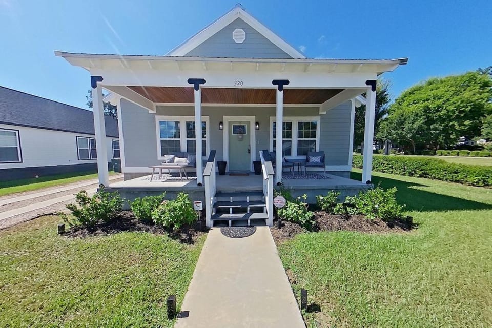 Property building, Patio