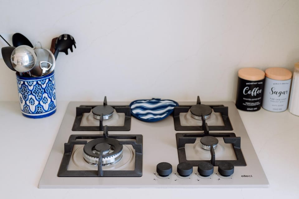 Coffee/tea facilities, dishwasher