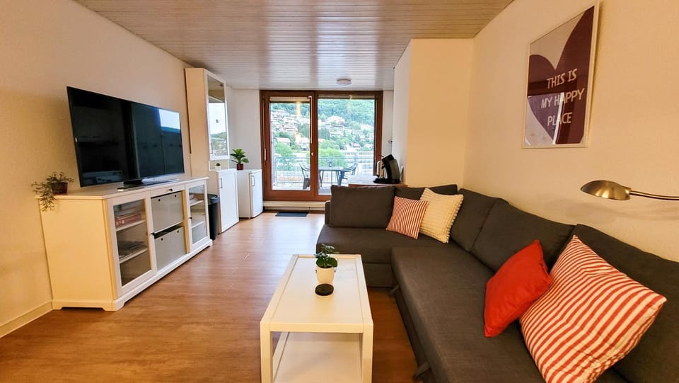TV and multimedia, Balcony/Terrace, Living room
