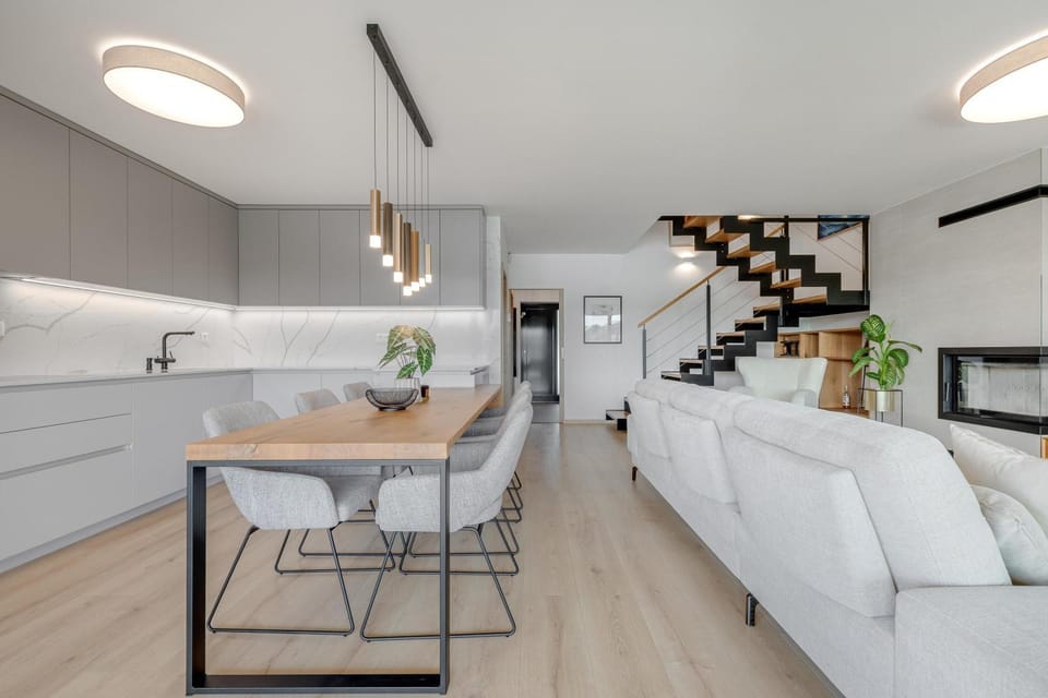 Kitchen or kitchenette, Living room, Dining area