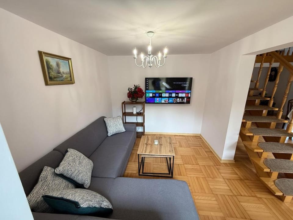 Communal lounge/ TV room, TV and multimedia, Evening entertainment