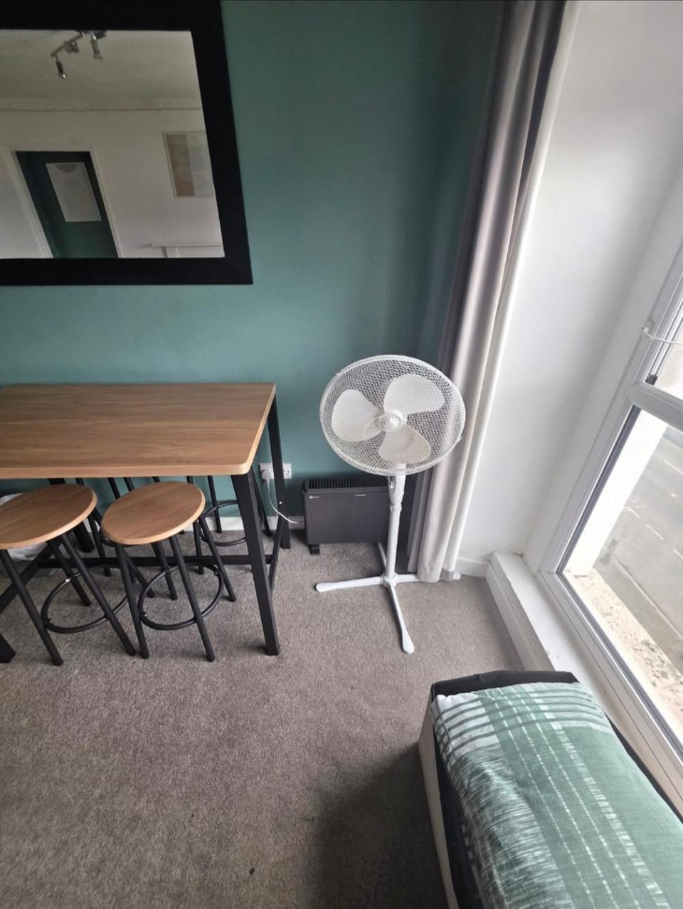 Horizon Hideaway Apartment in Swansea